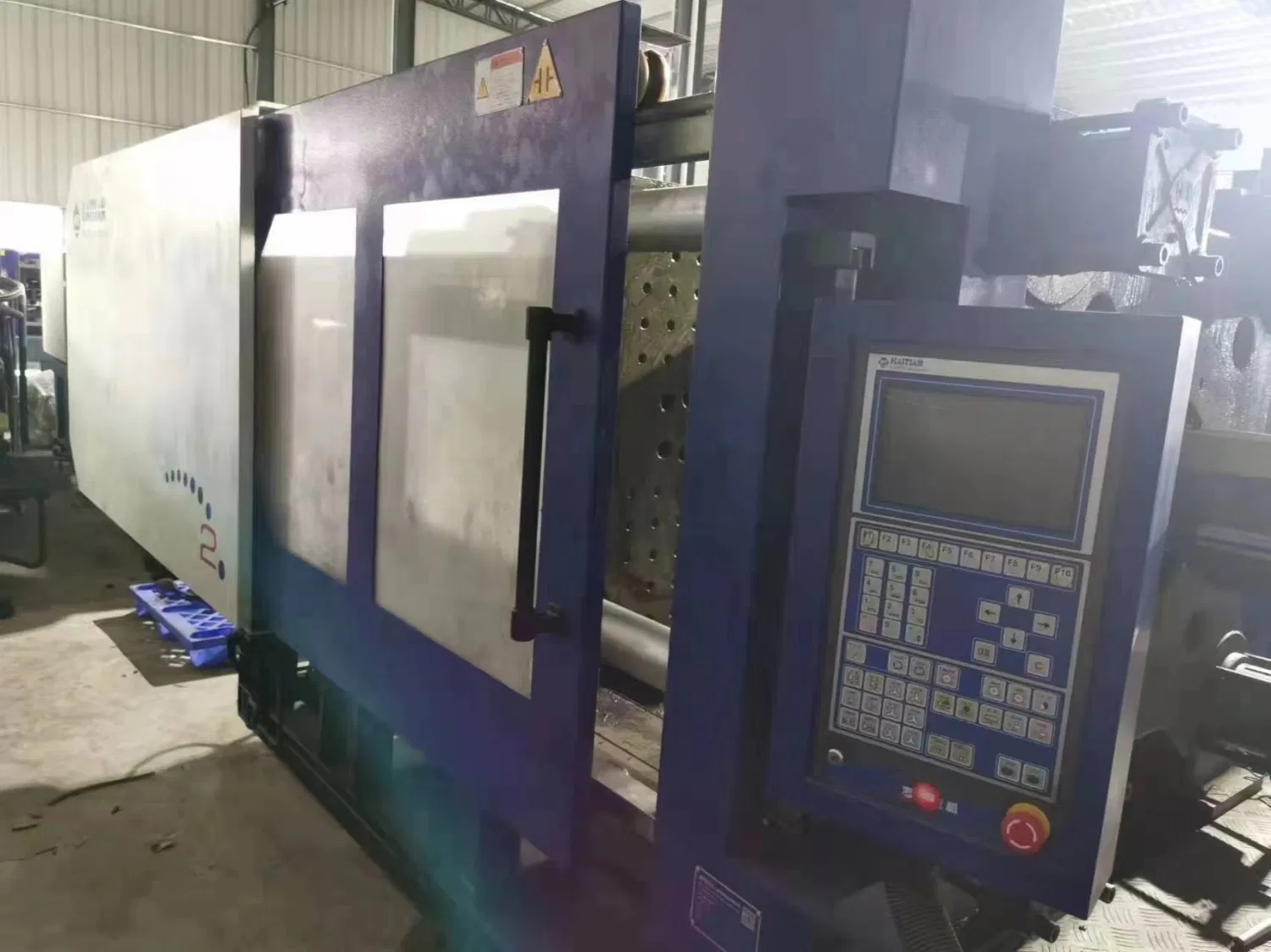 Famous-Haitian-Brand-High-Quality-Ma-3200-320ton-Plastic-Injection-Molding-Machine-Price (3)