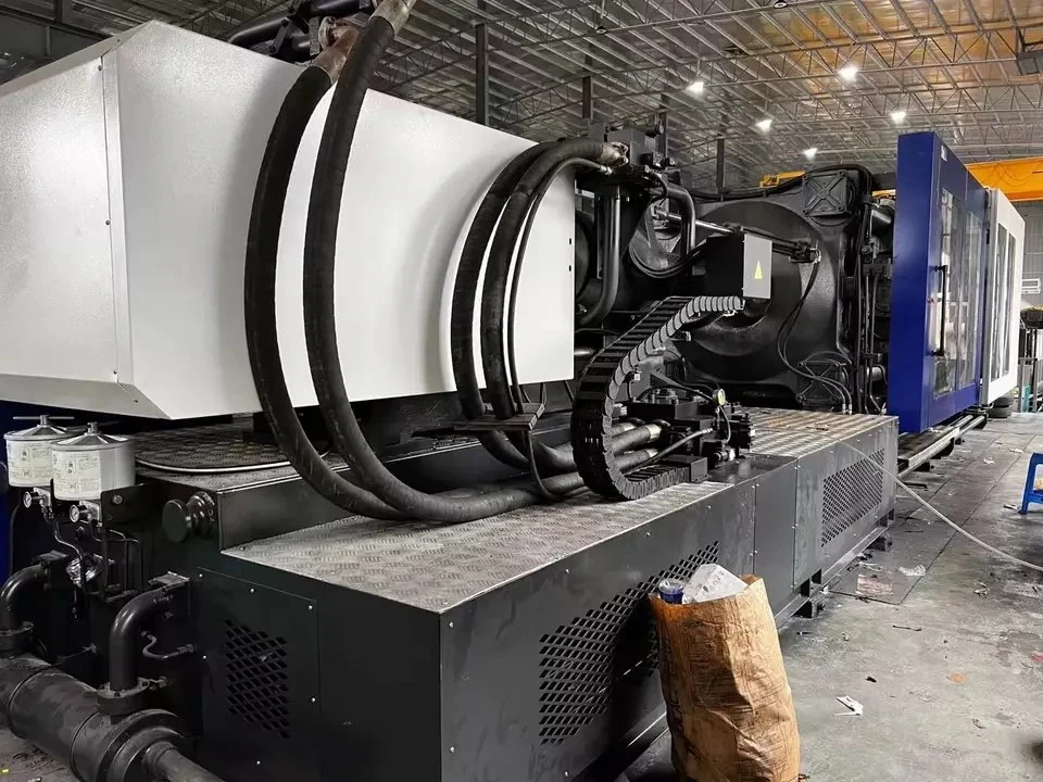 High-Quality-Fully-Automatic-Haitian-Ma4700-Plastic-Fruit-Box-470ton-Injection-Molding-Making-Machine-Price (4)